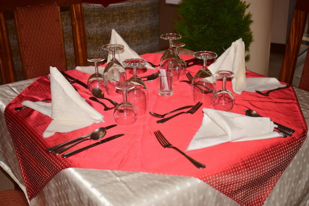 Meru Slopes Hotel Ngoại thất bức ảnh