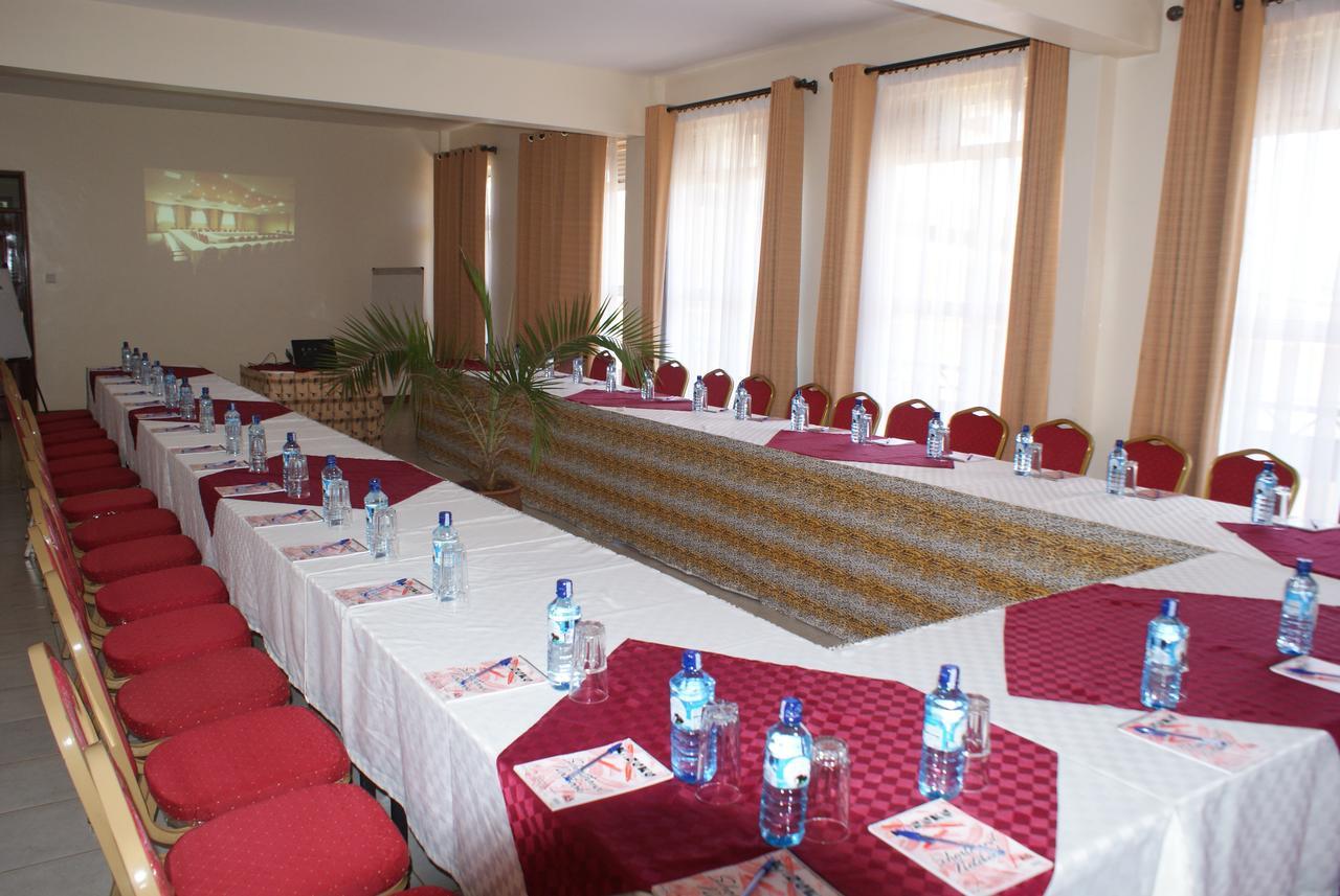 Meru Slopes Hotel Ngoại thất bức ảnh
